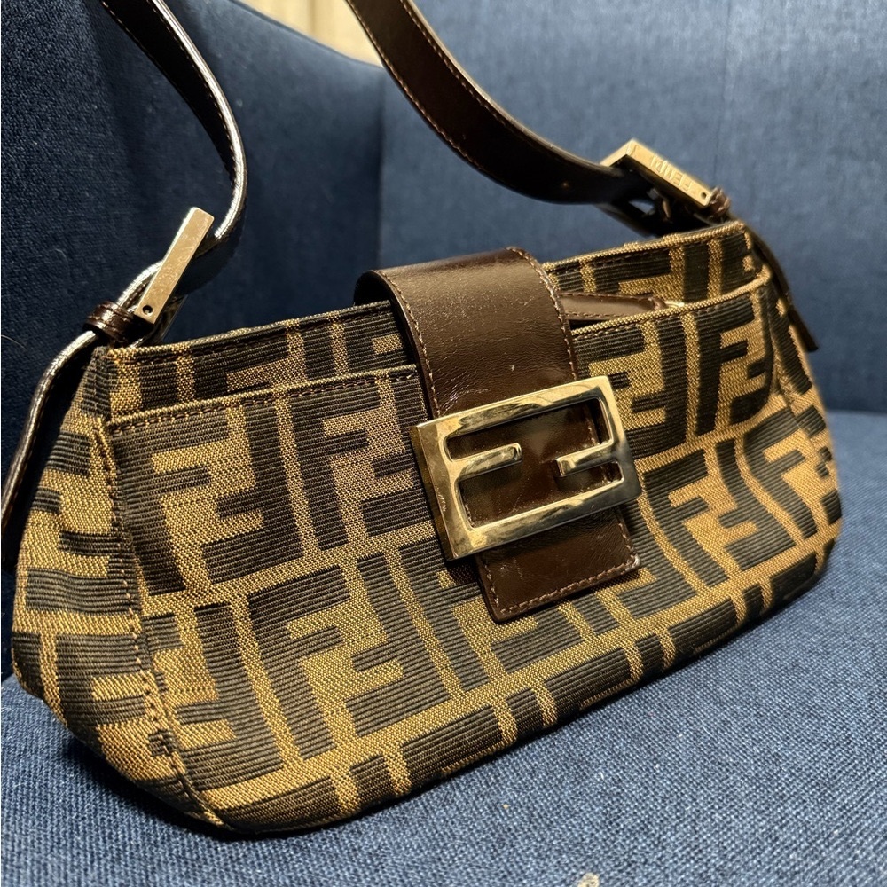 VINTAGE AUTHENTIC Fendi Zucca Mama trimmed small mint bag